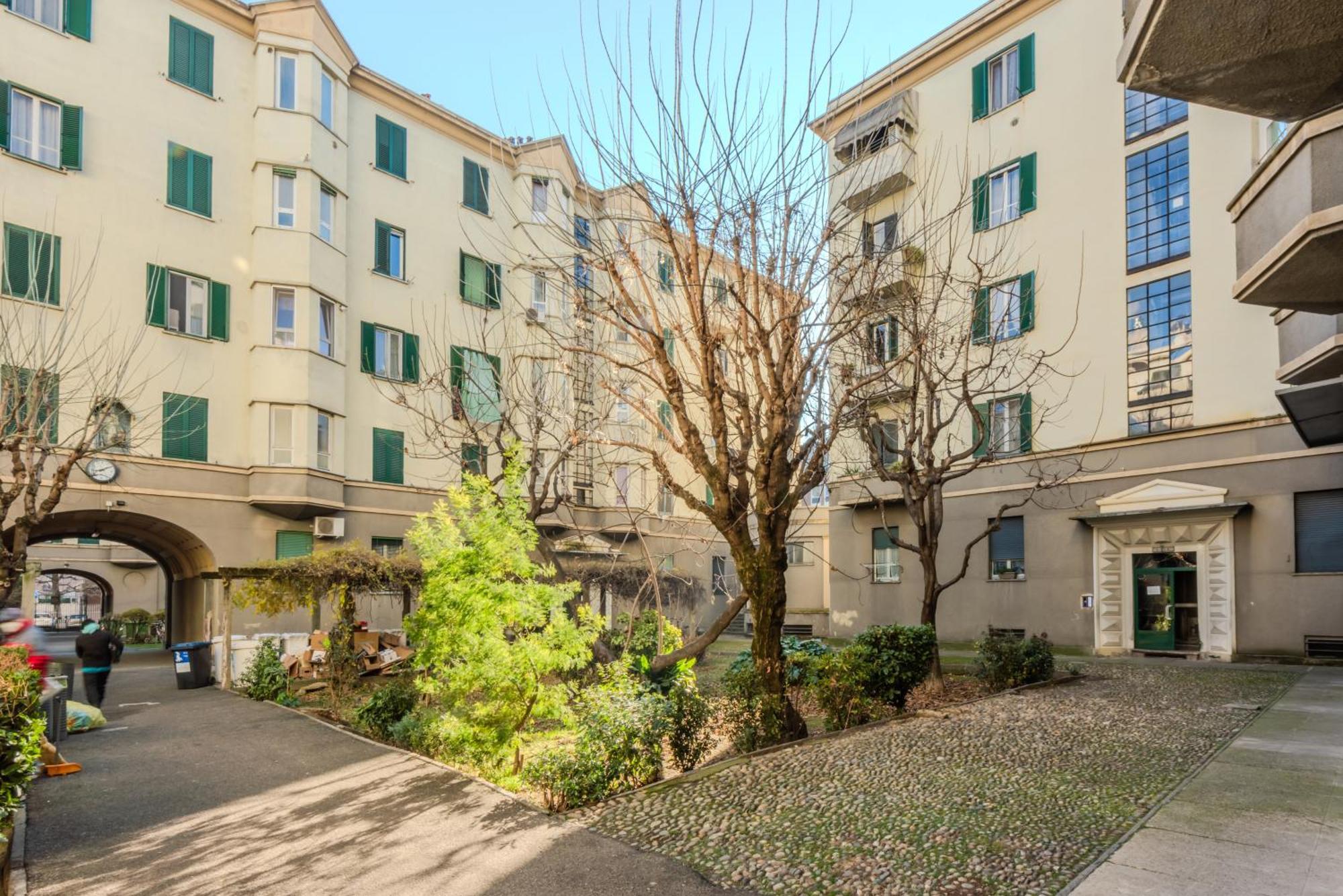 New And Functional Apartments Near The Metro Milão Exterior foto