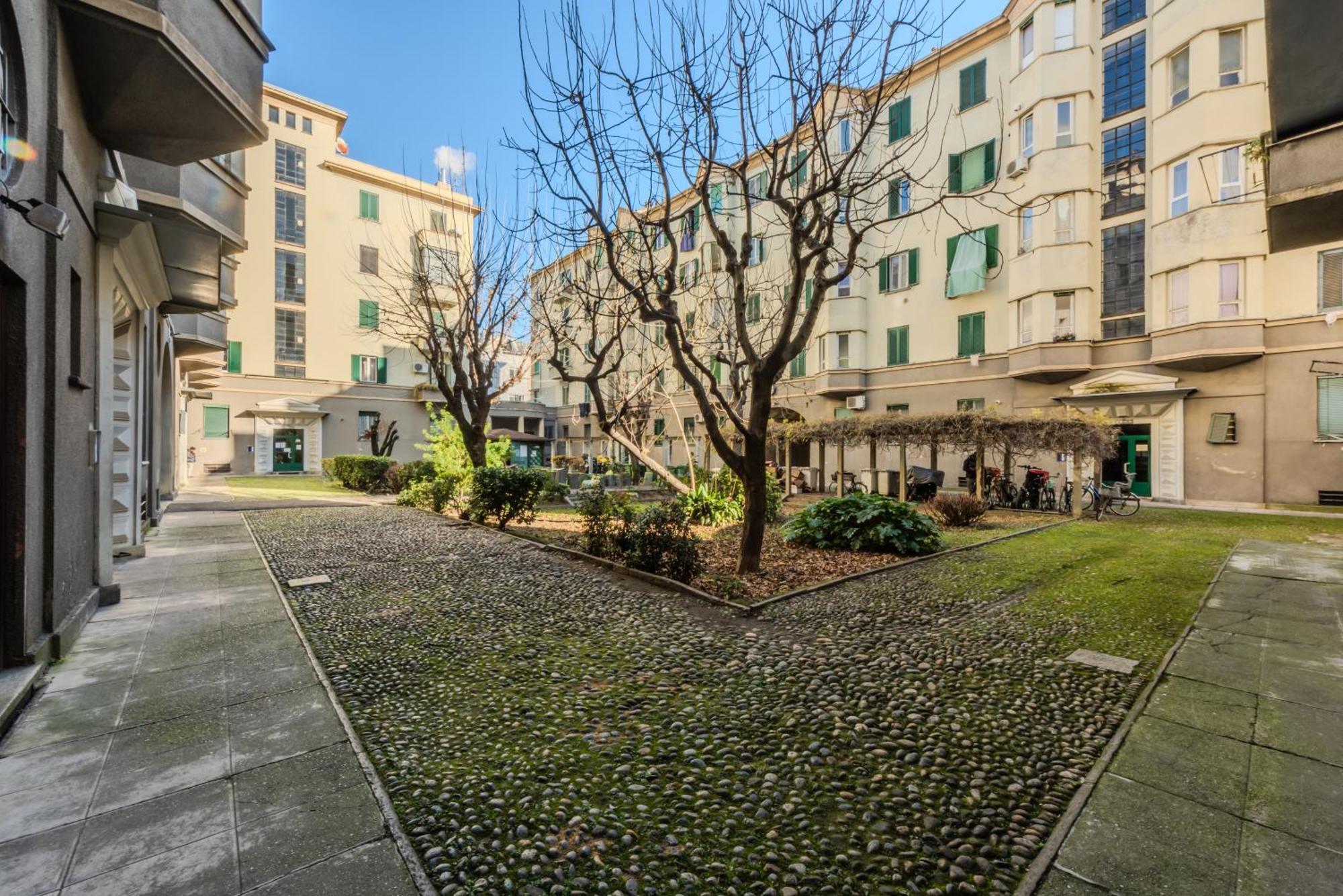 New And Functional Apartments Near The Metro Milão Exterior foto