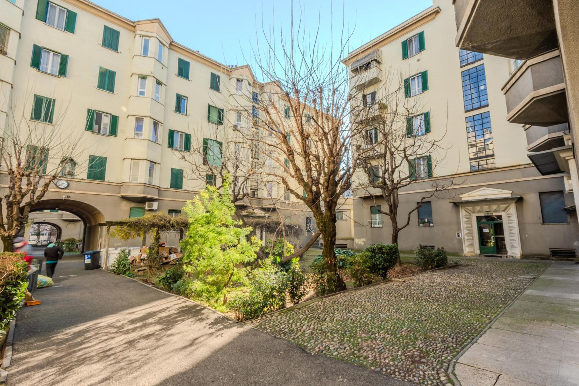 New And Functional Apartments Near The Metro Milão Exterior foto